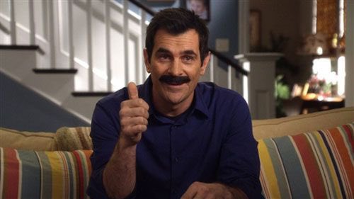 andienws's tweet photo. enterándome de que netflix va a quitar Modern Family, ahora solo me queda decir que te voy a extrañar tanto, amor de mi vida https://t.co/x3lc0LtAZl