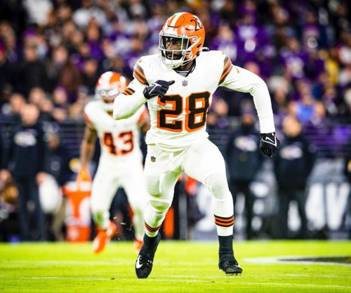 CollinsworthPFF's tweet image. JOK🔥 

Jeremiah Owusu-Koramoah is PFF’s highest graded rookie defender.