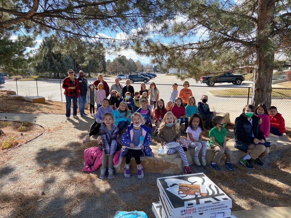 FlagstaffDean's tweet photo. A big shout out to all of our November Dragon Heroes for exemplifying their Dragon PRIDE on a daily basis. These happy heroes enjoyed pizza with the principal last month in our outdoor classroom. #GoDragons #dragonheroes #DragonPride https://t.co/ye9TmYQ30r