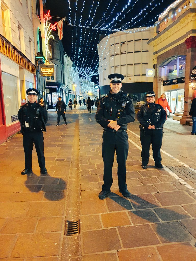 St.Helier Town Police Unit tweet media