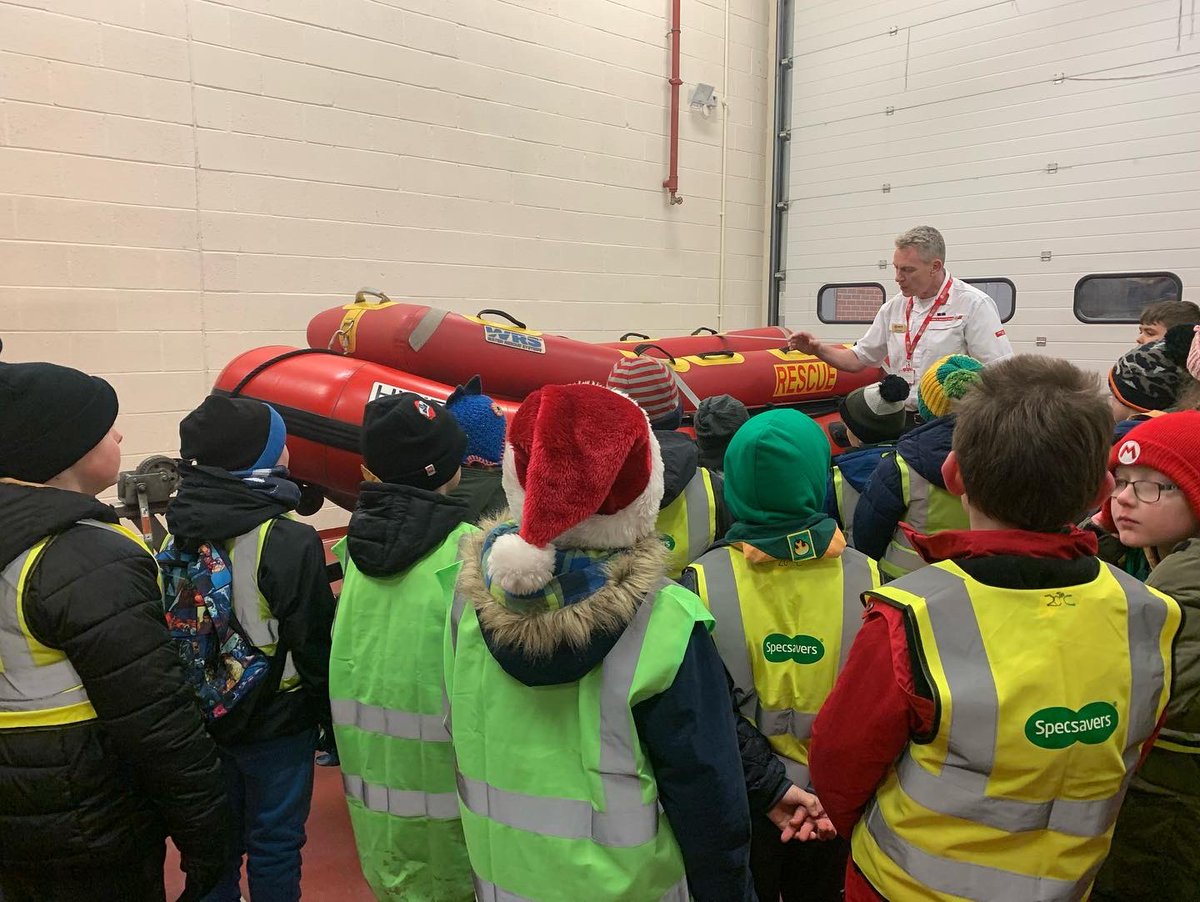 20thWorcester's tweet photo. Massive thanks to @HWFireWorcs for having the Cubs this evening! They loved every second. Especially watching the two engines go out on calls! 🚒🚨 https://t.co/DCtrX2OAxm
