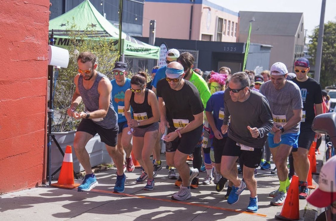 sweattracker's tweet image. Quench your thirst after your run at 
City Beer Runs Barebottle 12/12
SweatTracker.com/Registration/C…
#CityBeerRuns
🏙 + 🍺 + 🏃🏻

#SweatTracker
#citybeerruns
#beer
#run
#running
#sanfrancisco
#beerrun