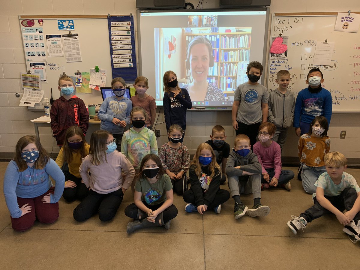 3wlittlefalls's tweet photo. Our last visit with Amy from the St. Marys Museum may have been our favourite! We learned about school life in the 1800’s. Have your 3W student tell you 2 things they learned! #discipline #pastandpresent #timeshavechanged #thestrap😳 https://t.co/KeqikSk1BL