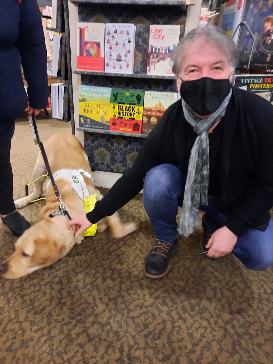 WaterstonesCrk's tweet photo. We had a very pleasant afternoon with @jconnollybooks though @irishguidedogs Yeti didn't really want to sit still for a photo. #ShadowVoices @HachetteIre #CharlieParker #TheNamelessOnes https://t.co/Vh09C54nd8