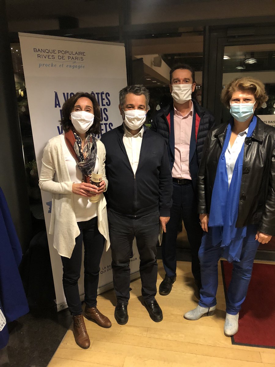 29ème cérémonie des #91dor2021 du @MEDEFEssonne ce soir à @Ville_Verrieres . Président Henri DEMONCEAUX <a href="/MenuetVincent/">Vincent Menuet</a> #FranceRelance. Remise des prix à 18 lauréats de l’<a href="/CDEssonne/">Département de l'Essonne</a> 👏👏
<a href="/BP_RivesParis/">BP Rives de Paris</a> <a href="/BanquePopulaire/">Banque Populaire</a> en soutien de l’événement.