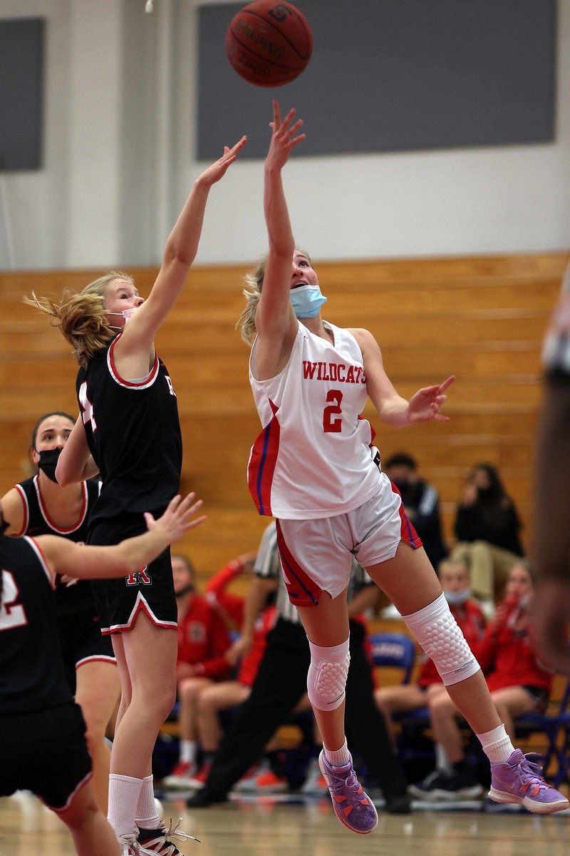 SIscores's tweet photo. SI Girls Basketball ranked #7 in the Bay Area in latest @mercnews Top 15 poll. https://t.co/tSyPMd4twM https://t.co/Sa5rROYO0r