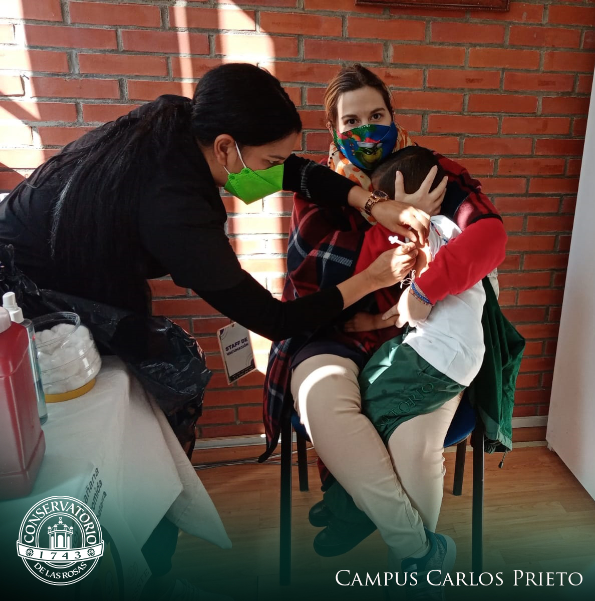 elconser's tweet photo. Nuestro Campus recibió el día de hoy a personal de ISSSTE para aplicar la vacuna de influenza estacional a nuestros alumnos y personal.
Agradecemos las facilidades otorgadas para apoyar a la comunidad Conser en nuestro programa de prevención y promoción de la salud.
#elcoser https://t.co/tLpJxOlO21