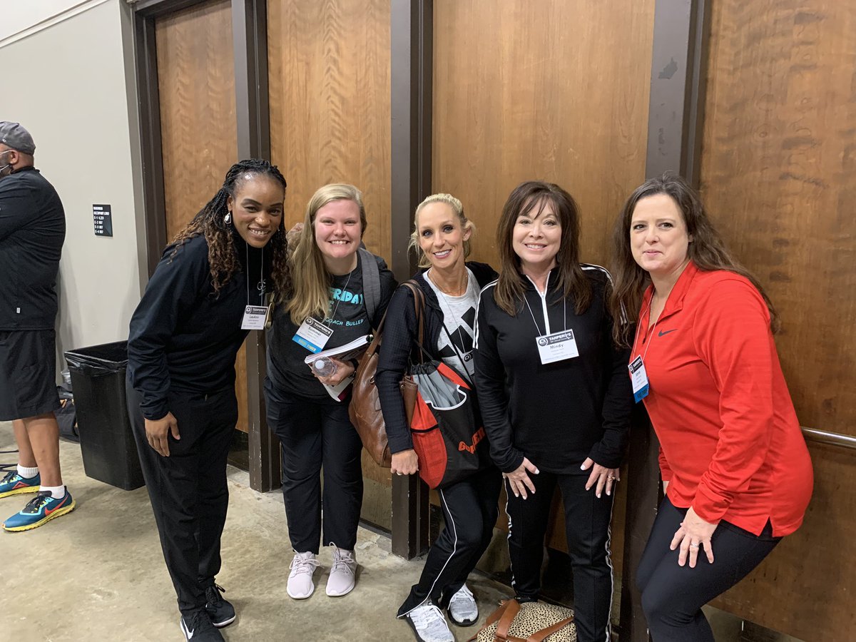 GISD_PE's tweet photo. We love interactive and innovative professional development. #makePEfun @TexAHPERD @gisdnews @GISDTLD @GISD_PD https://t.co/A1BLIwrBeu