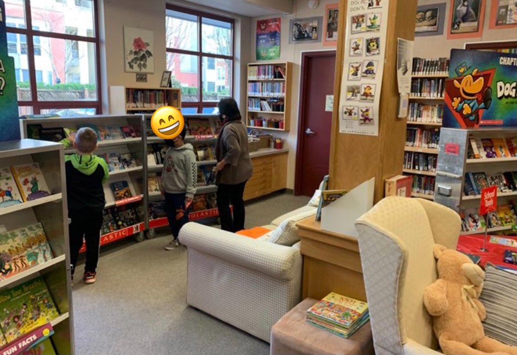 currielibrary2's tweet photo. That’s a wrap on our successful Scholastic book fair #rtla38 @CurrieAllStars https://t.co/yU9qUTBlZv