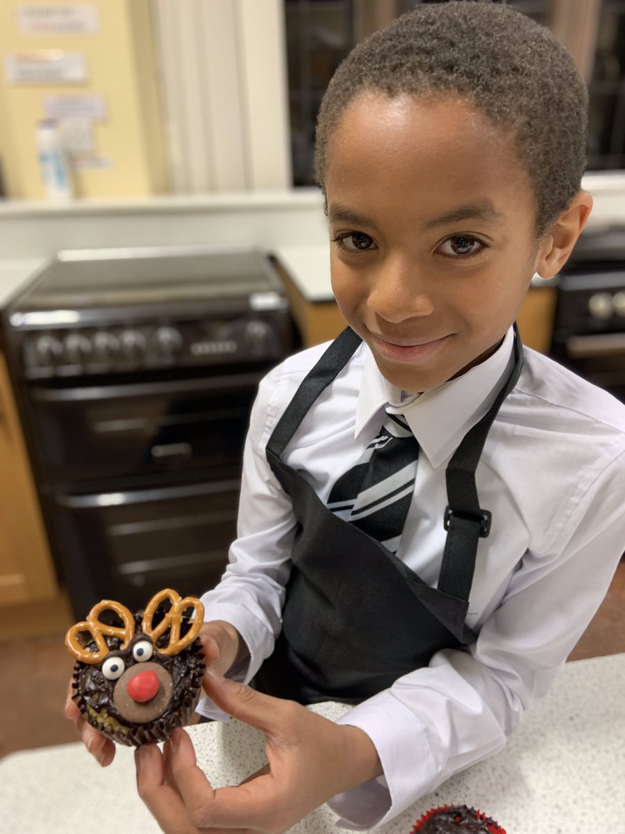 winstanley_mrs's tweet photo. After-school Cookery Club @BSPDJnrBoys has been putting the finishing touches to some festive bakes tonight! The boys were justifiably proud of their work. https://t.co/VZEUFKonlK
