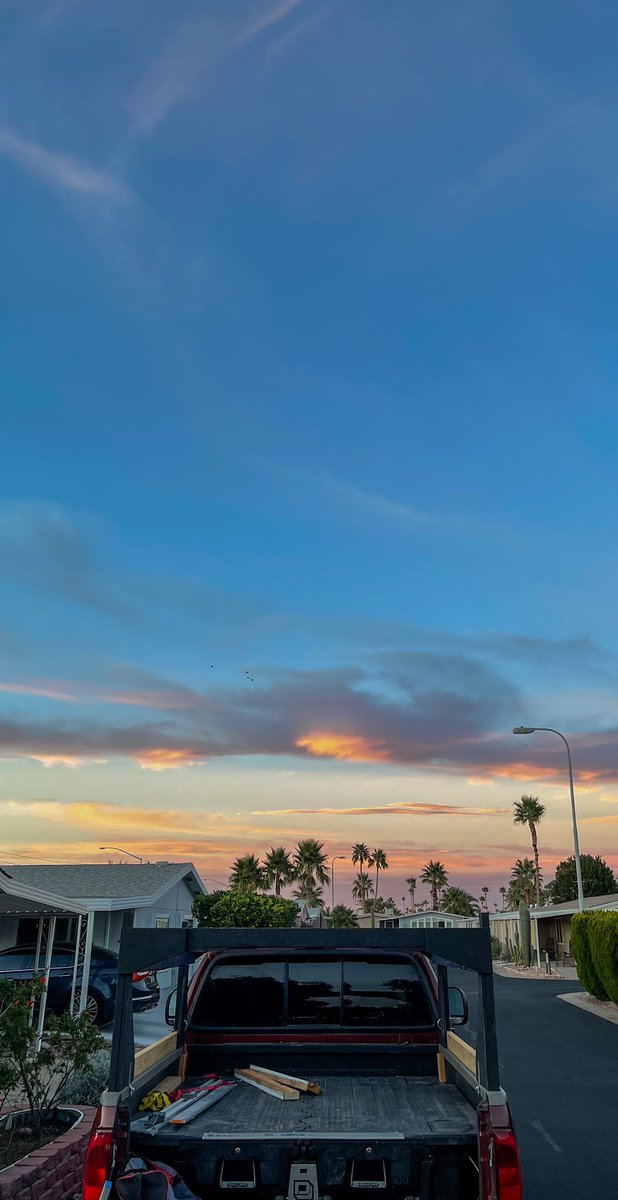 warnerbrowntv's tweet photo. Arizona is significantly warmer than Utah in the winter https://t.co/vCE9nltMNE