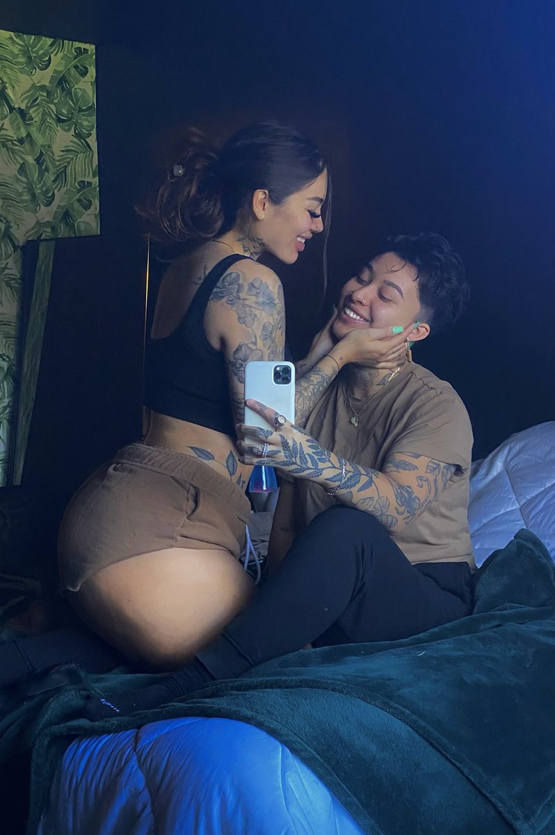 _leovenus's tweet image. she is home