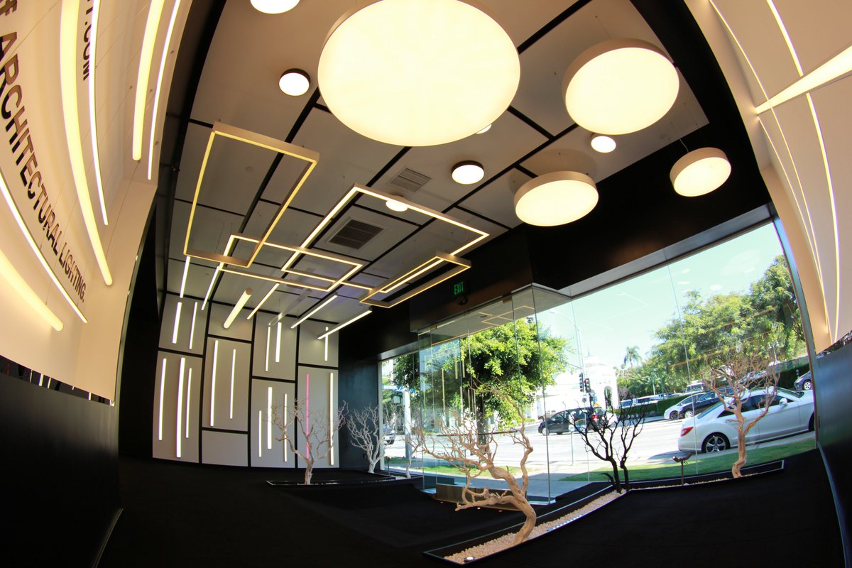 centerlightinc's tweet image. Centerlight has beautiful lighting for any and all needs!
#LED #lighting #architecture #California #losangeles #BeverlyHills #premium #beauty