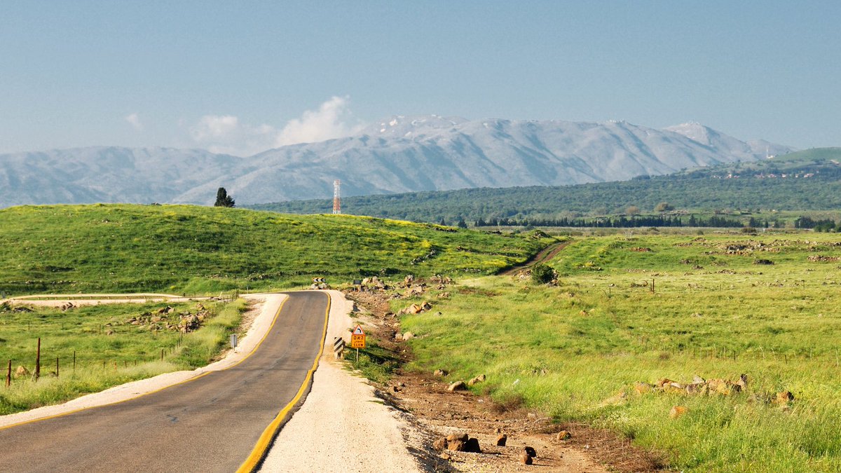 The UN General Assembly has adopted today a resolution titled ‘The Syrian Golan’ (A/76/L.15) demanding that the Israeli occupation forces fully withdraw from the Syrian Golan Heights, declaring “null” and “void” Israel's imposition of its jurisdiction on the occupied territory. https://t.co/4APkoaMWPD