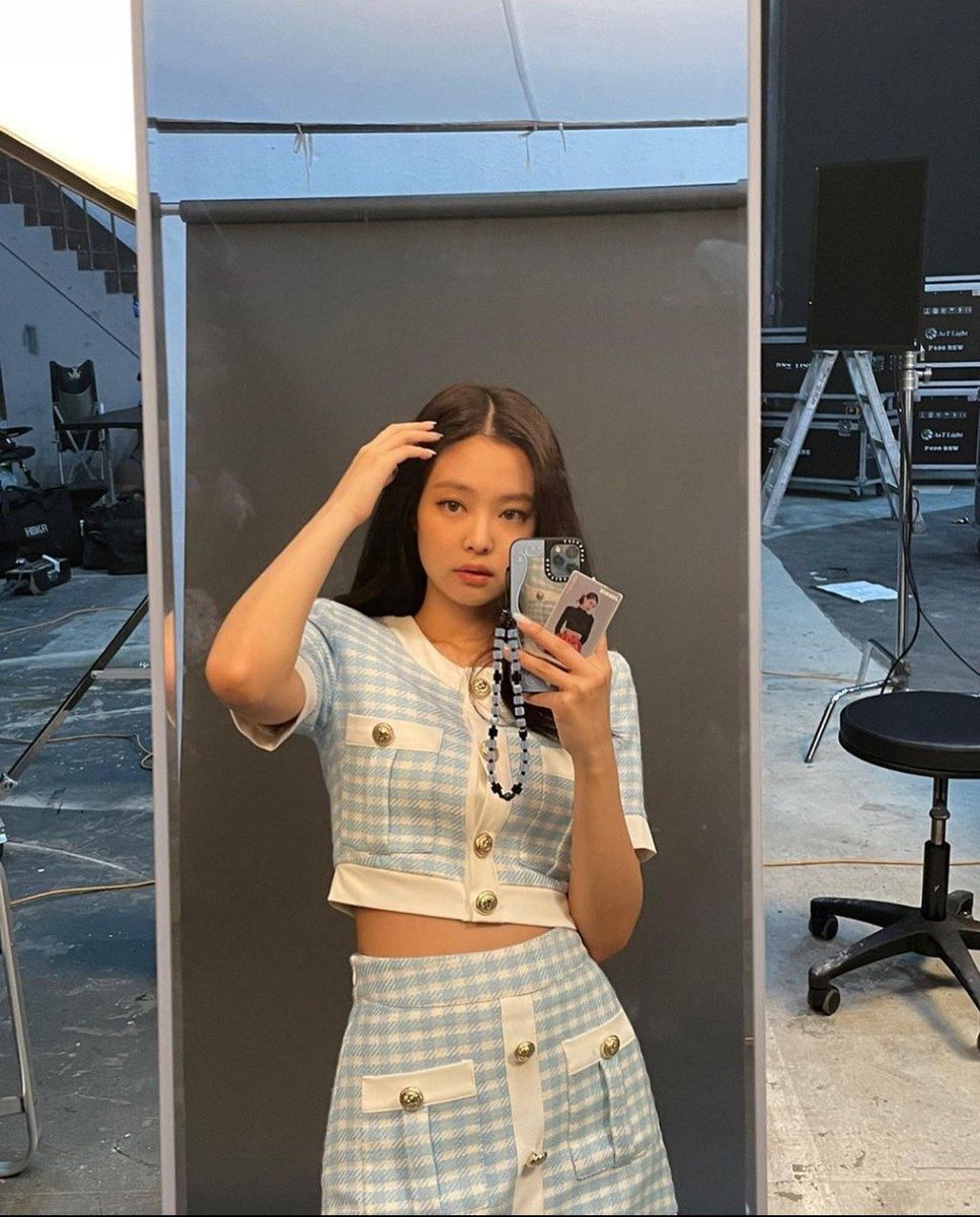SK96MHG's tweet photo. ㅤㅤㅤ˒ @ 𝙢𝙖𝙧𝙞𝙜𝙤𝙙𝙤𝙮 new post ֶָ֢ 𓂃 #SKPICS
POV: você chega no set e essa mulher vai ser a sua fotógrafa. diz: xiiisss! 📸 https://t.co/gq6n5RWWA3