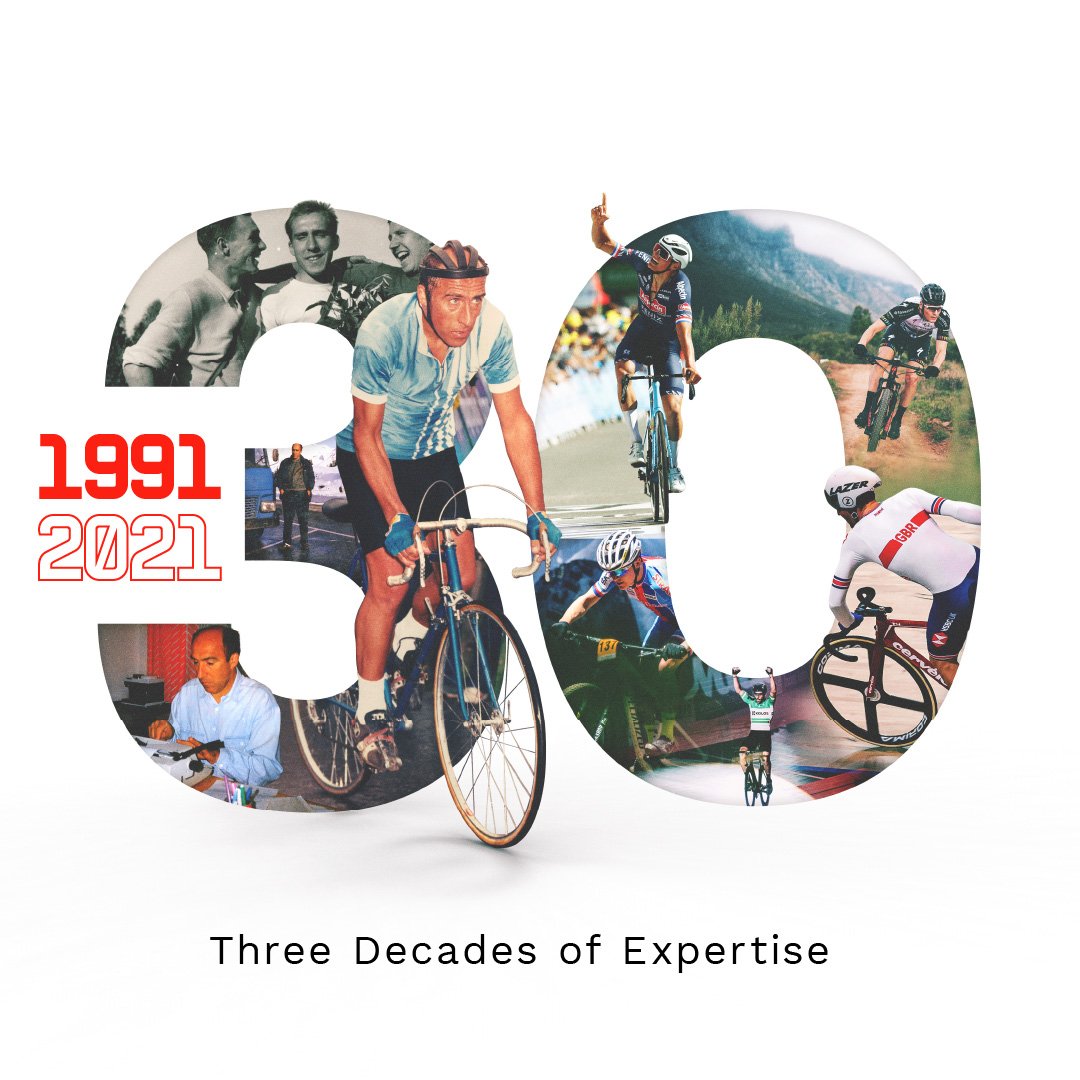Kalaswear_es's tweet photo. ¡CELEBRAMOS 30 AÑOS!

Este mes se cumplen 30 años desde que Čestmír Kalaš empezó a construir una marca reconocida en lo más alto del pelotón mundial con su indomable determinación. https://t.co/YejTfx6yX2