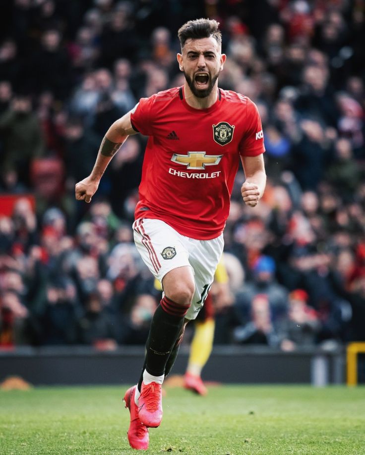_DiegoMiranda's tweet photo. 🔴 Bruno Fernández ha anotado el gol que le va dando el empate al #MUNF al descanso. Hoy es su partido número 100 con el Manchester United.
#ManchesterUnited #brunofernandes https://t.co/6FMI8waPxx