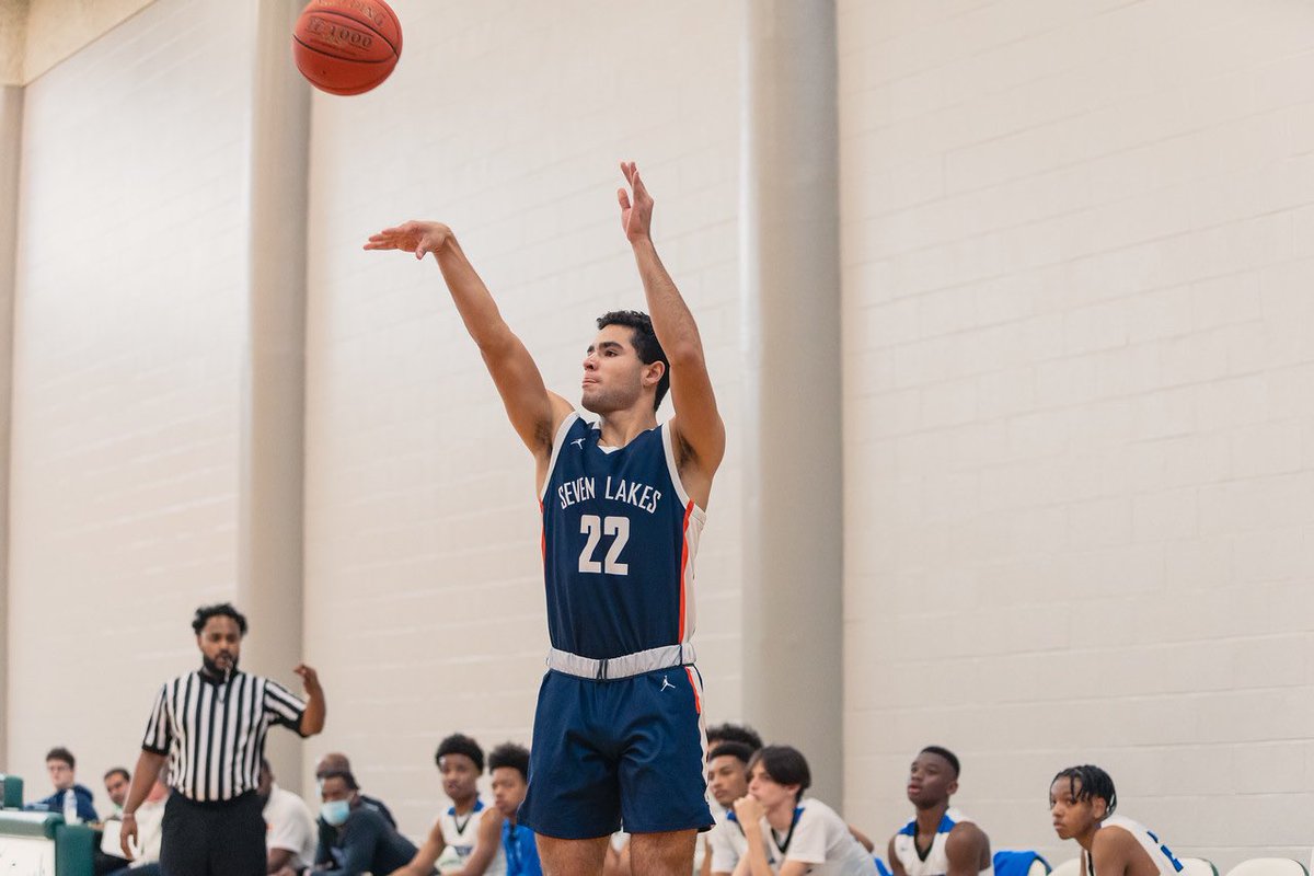 Great start to the <a href="/KatyClassic1/">Katy Classic</a> this morning! <a href="/7LSpartanHoops/">Seven Lakes Basketball</a> moved to 12-0 with a 73-39 win over Westside. @Ajbates_24, <a href="/taheeezzzyyy/">Tahaad “T” Davis</a> and <a href="/ethanvanhorn8/">Ethan Van Horn</a> combined for all 45 1st half points! (📸🔥: <a href="/JustinHartojo/">justin hartojo</a>) <a href="/vypehouston/">VYPE Houston</a> <a href="/MaxPreps/">MaxPreps</a> <a href="/densilva02/">Dennis Silva II</a>