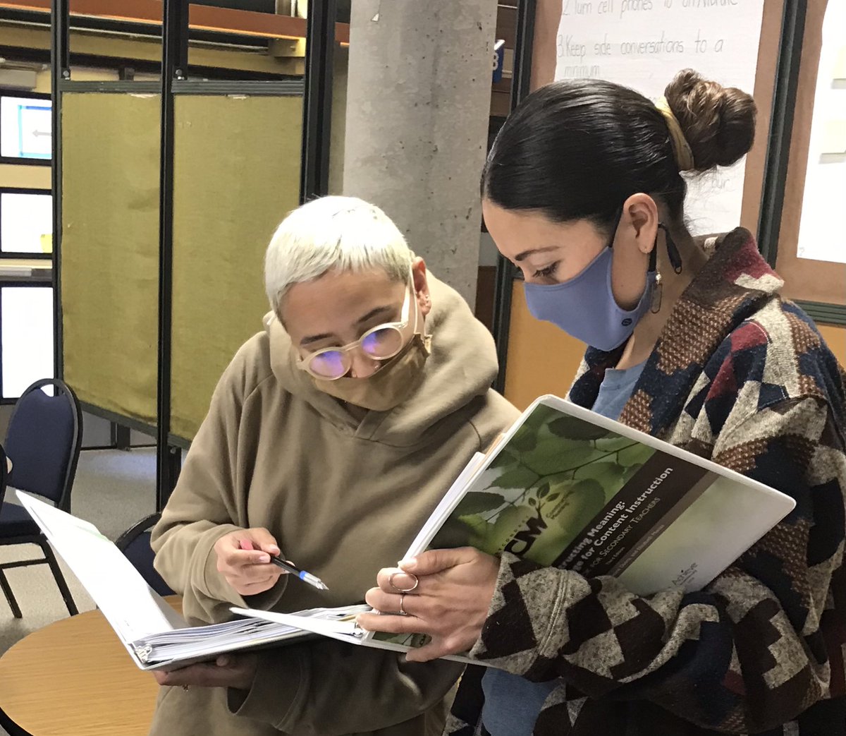 KimSmith_510's tweet photo. MDUSD teachers work hard! Today they’ve crafted lessons that combine supports for student speaking, reading, and writing and they are getting feedback on their work from colleagues. #MDUSDisBACK @YgnacioValley @ellyeah @OakGroveMS @MountDiabloHigh @EdmsToros https://t.co/UbXRfbbJ2V