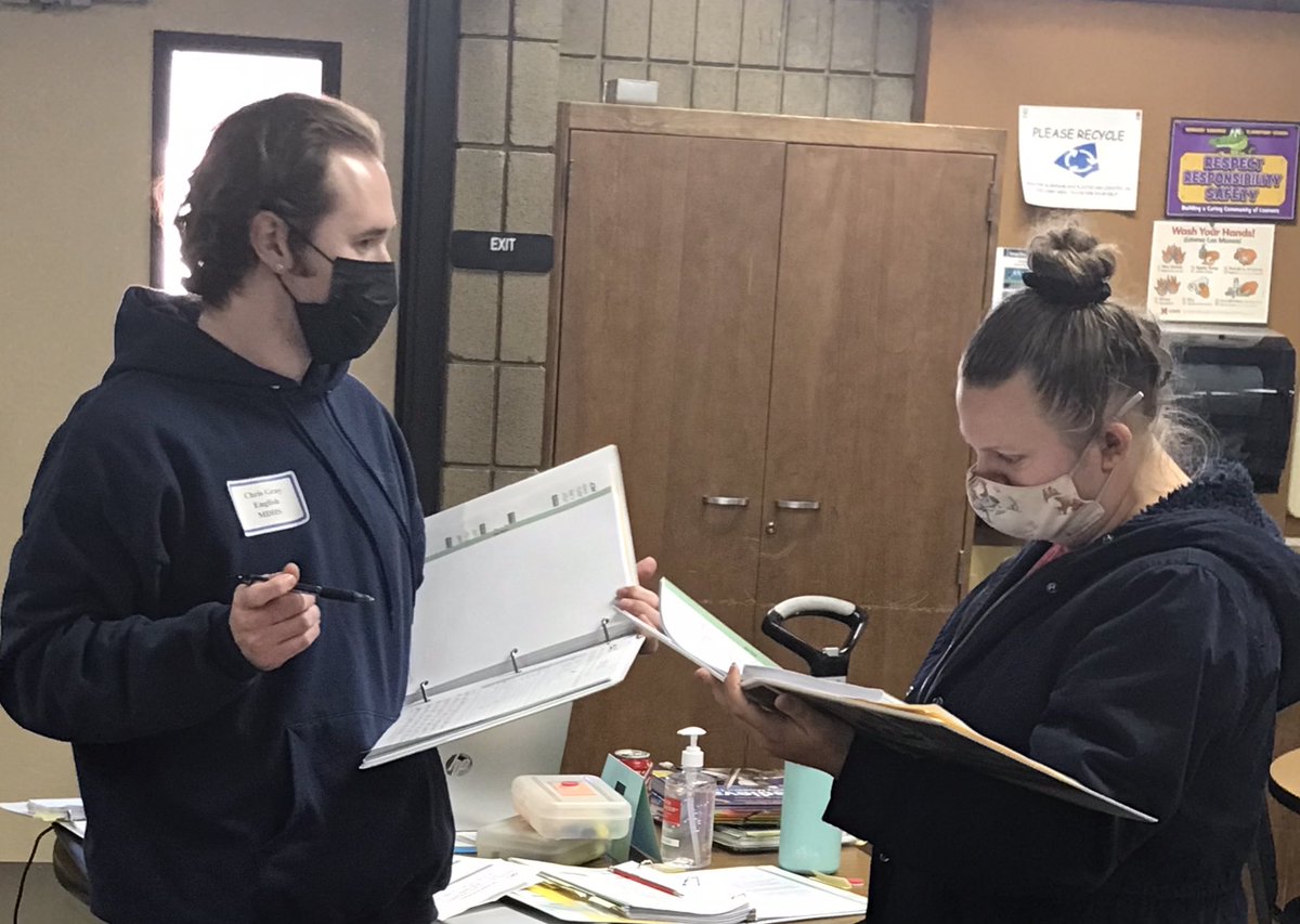 KimSmith_510's tweet photo. MDUSD teachers work hard! Today they’ve crafted lessons that combine supports for student speaking, reading, and writing and they are getting feedback on their work from colleagues. #MDUSDisBACK @YgnacioValley @ellyeah @OakGroveMS @MountDiabloHigh @EdmsToros https://t.co/UbXRfbbJ2V