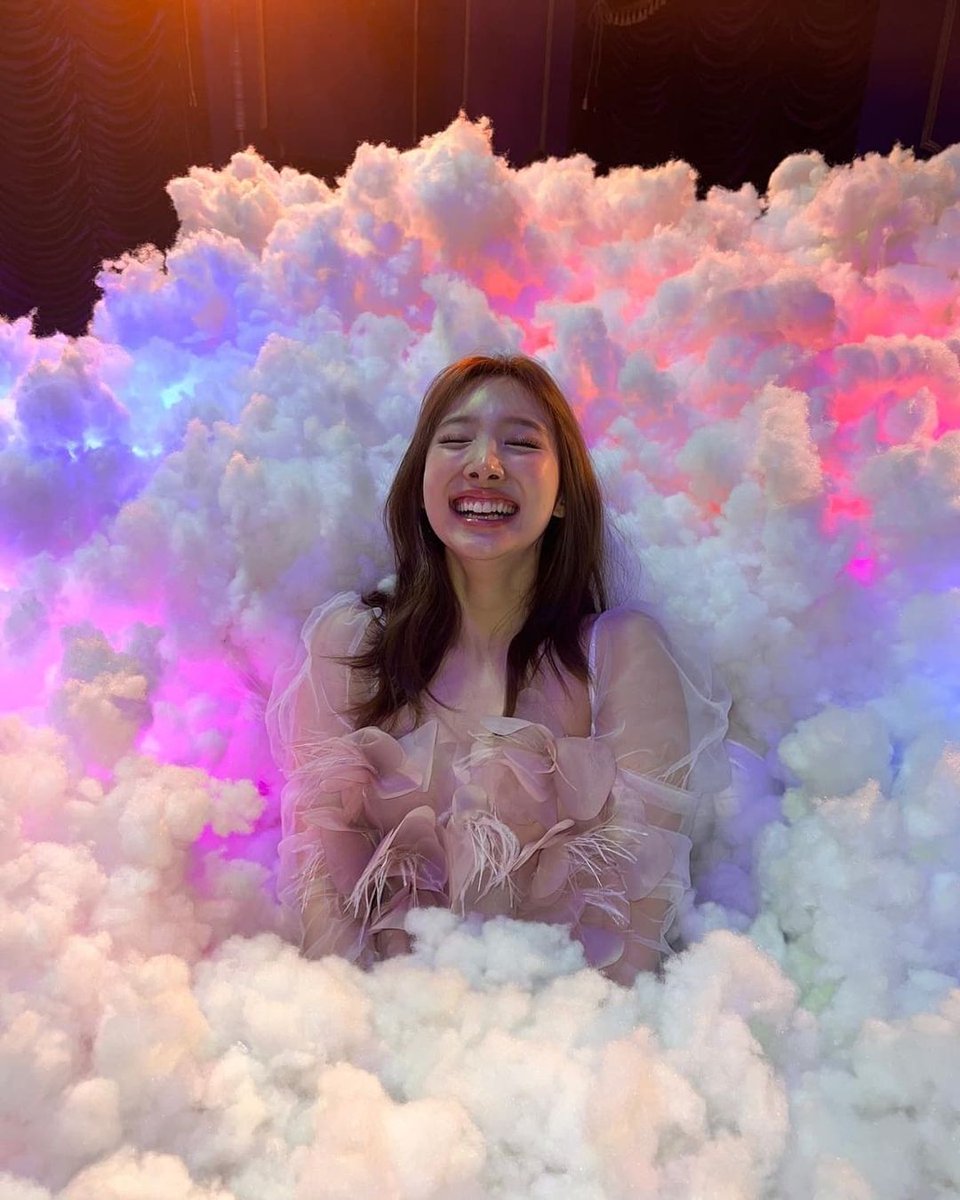 NAYEON tweet media