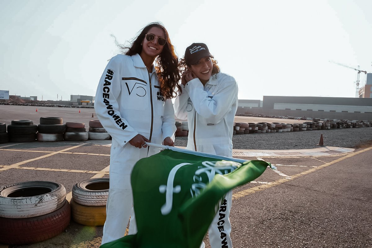 An inspiration. 💚

#RACE4WOMEN #SaudiArabianGP #F1