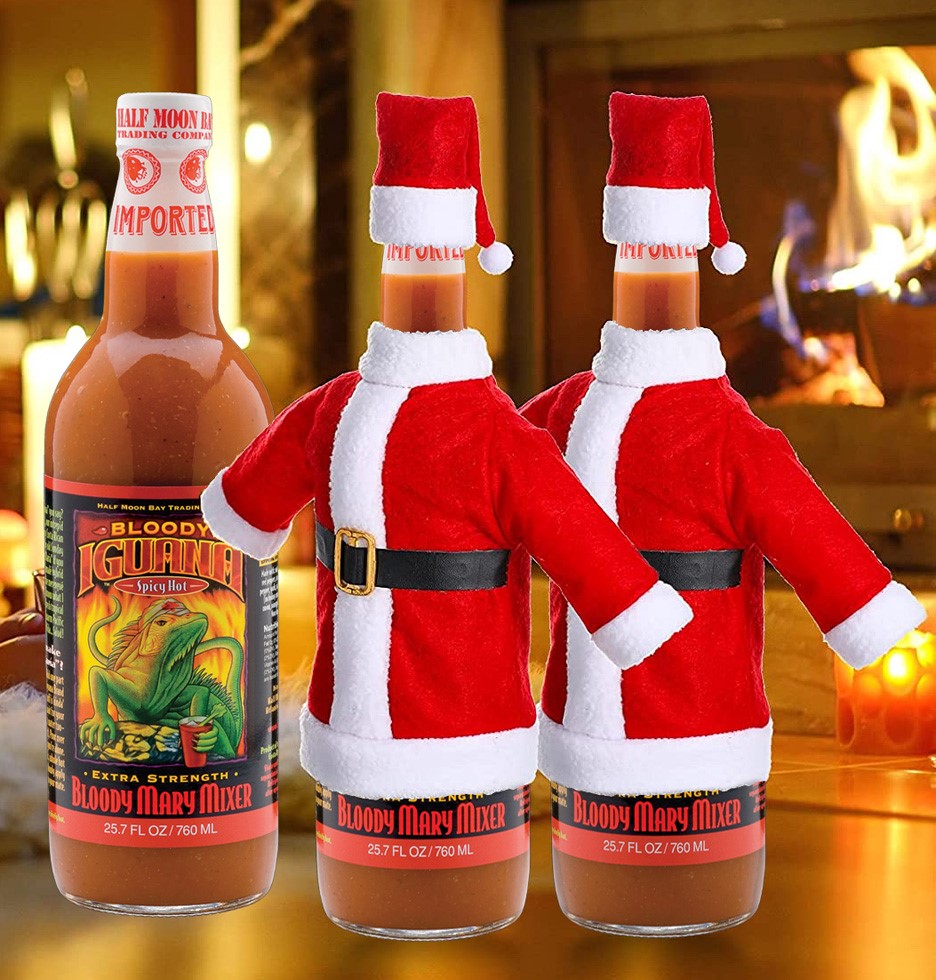 The easiest way to gift wrap a bottle of hot sauce... Find these Santa suits available for purchase on our website (fits a 25.7oz bottle)! halfmoonbaytrading.com/sauces/257oz-b…
#holidayseason #GiftBetter #HappyHolidays #spicyfood #hotsauce #eatgoodfood #gourmet #treatyourself