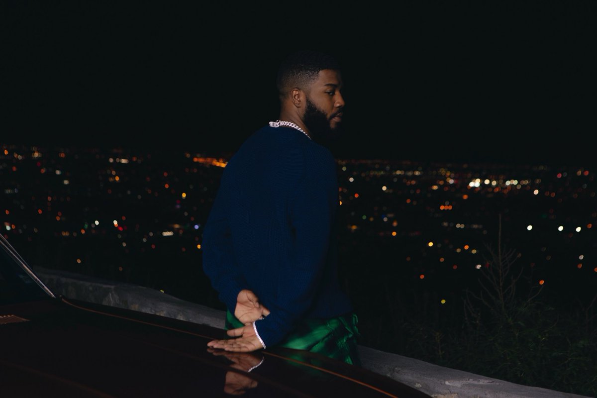 thegreatkhalid's tweet photo. Scenic Drive, the tape. Out tonight 🌙 https://t.co/ILzGdq39jm