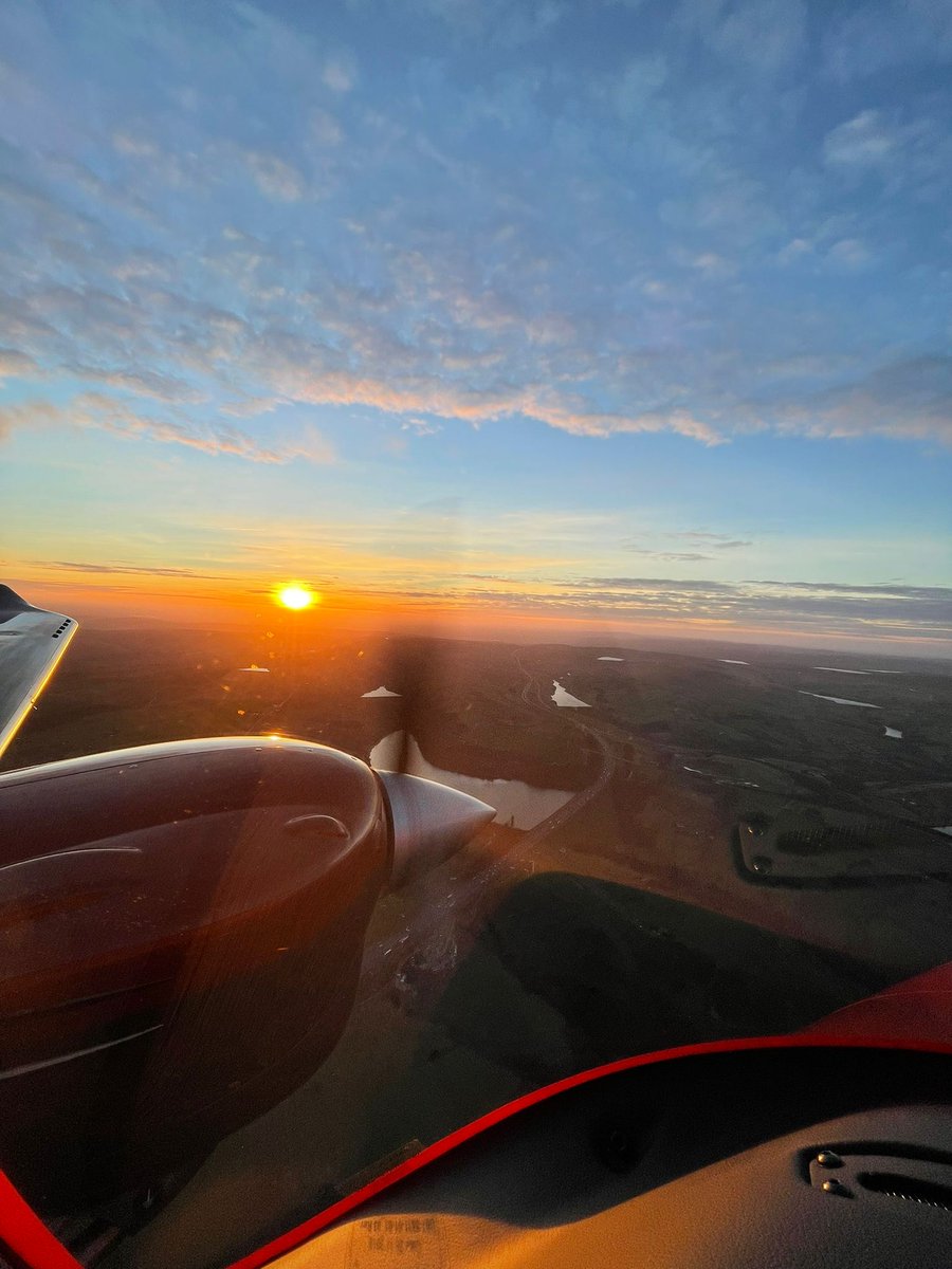Stunning views from our office window earlier today 😎 #isleofman #manx  #flyprivateiom #sunset