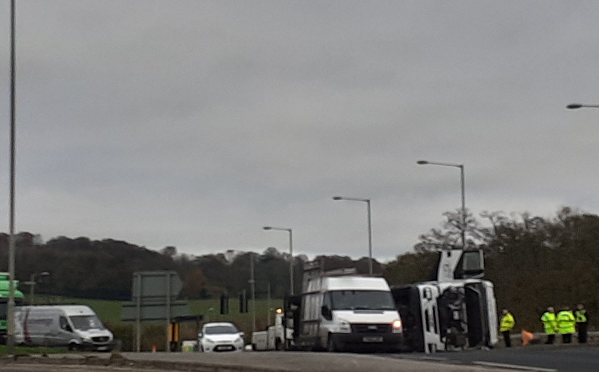 greenbeltsal's tweet photo. @looknorthBBC I wonder how many more #Lorry drivers will miss judge the dreaded #Roundabout 
Will #redesigning the #roundabout be one of the "Conditions" of the " #ConditionalApproval"
@East_Riding ? 
@saveferriby2020 @SHunsleyFOCUS  @resident_north 
@ArroJoanne 
@linwhitehouse 
@chrisywo https://t.co/y90efK5DvF