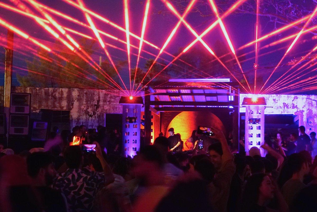 TrippyLabs's tweet photo. 🎉 https://t.co/OjEXl34aGn Day 1 🎉

w/ @TaleOfUs @AnymaOfc @alessiodevecchi @alexgreycosm @KanonDotArt @pussyrrriot @metapurse @veritaskami @JaduHologram @seedphrase @farokh @DeezeFi @GuyZalaxy @yungorbseer @beercandid @RobertGraham24 @sunsetreade ... 

@RufusDuSol TONIGHT!! https://t.co/jxuA4AuC8R