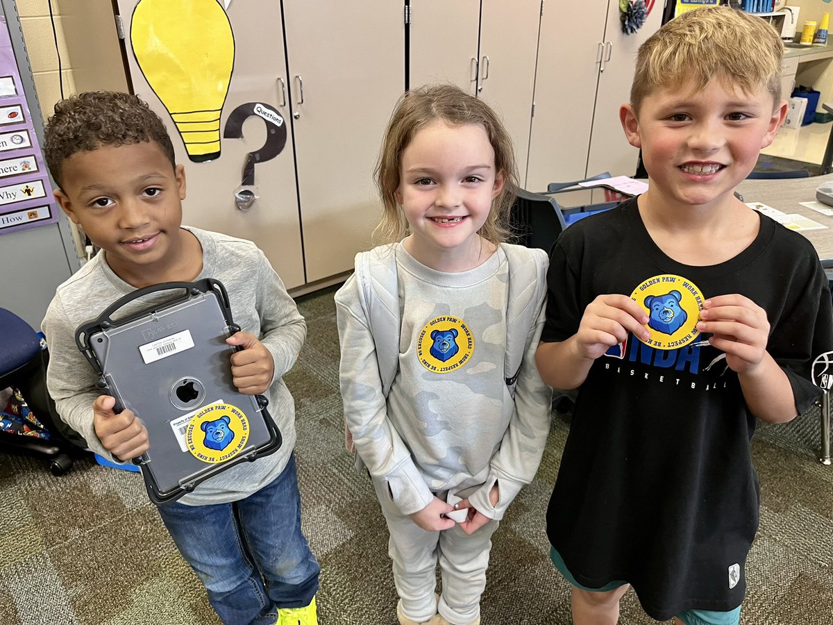 THREE Golden Paws this week🙌🏻 #BCEgamechangers <a href="/BearCreekElem/">Bear Creek</a>
