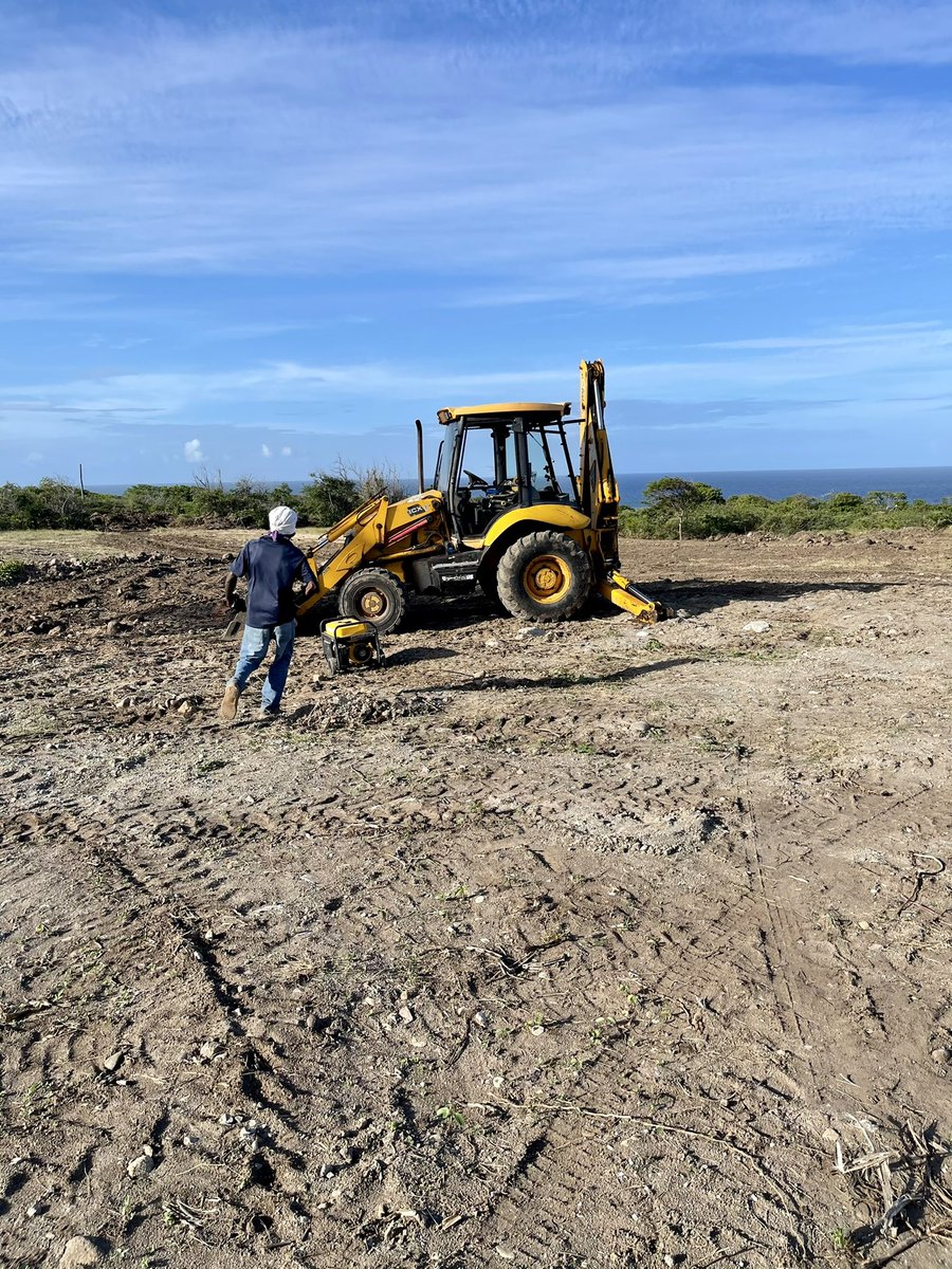 markbrantley3's tweet photo. Ended my day at ground breaking ceremony for 38 homes being the 3rd phase of Cedar View Housing Development at Maddens in #Nevis. Huge congratulations to Deputy Premier Alexis Jeffers who is leading a housing revolution on #Nevis #NevisRecovery #MoreHousing #RegainTheMomentum https://t.co/P3QOVlsxp3