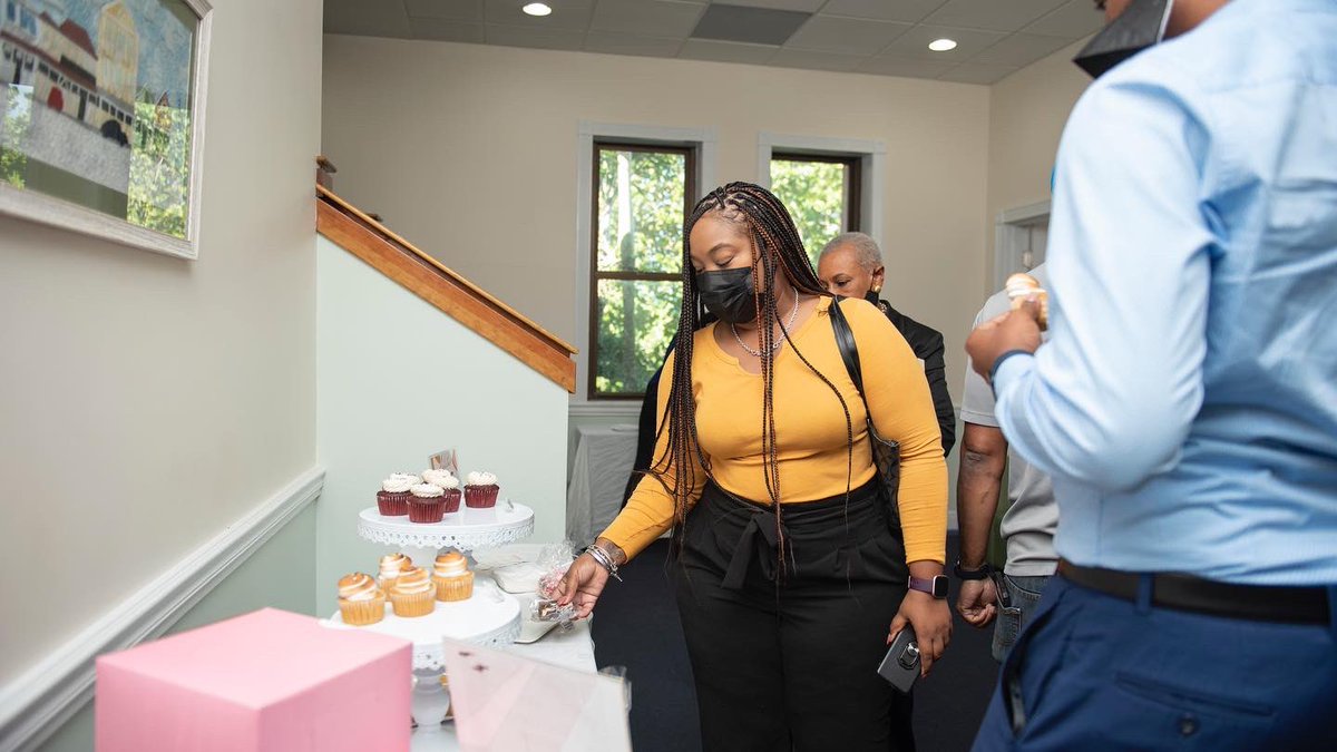 opmthebahamas's tweet photo. Today, we highlight Biteddie Bethel in our small business series. Biteddie has been baking since the age of 14, and now at the age of 23, her bakery, Addiction offers a wide variety of delicious and unique bites.
Be sure to check out Addiction for your next event. https://t.co/elENFbgHue