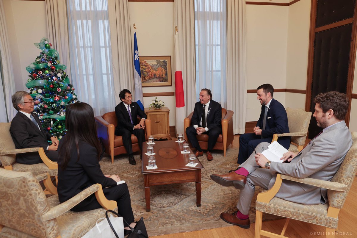 francoislegault's tweet photo. Bonne rencontre avec l’ambassadeur du Japon au Canada, S.E.M. Yasuhisa Kawamura, le consul général du Japon à Mtl, Jun Saito, &amp; le délégué général du Qc à Tokyo, David Brulotte. On a discuté d’électrification des transports, d’énergie verte &amp; d’augmenter nos échanges économiques. https://t.co/LlTqe6XNyE
