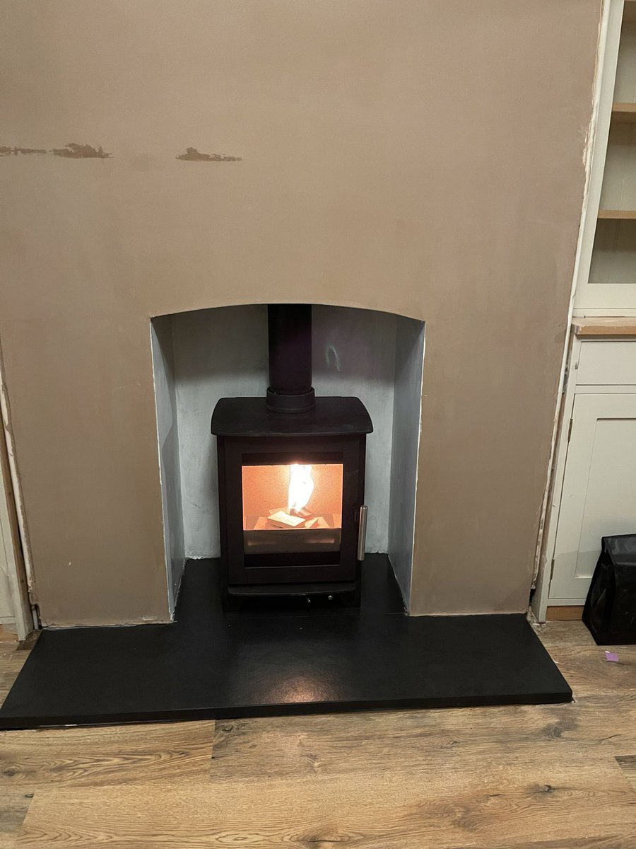 ben_exestoves's tweet photo. Some more installations @CharnwoodStoves @aradastoves @miflues @Heta https://t.co/QFGUOiiQl5