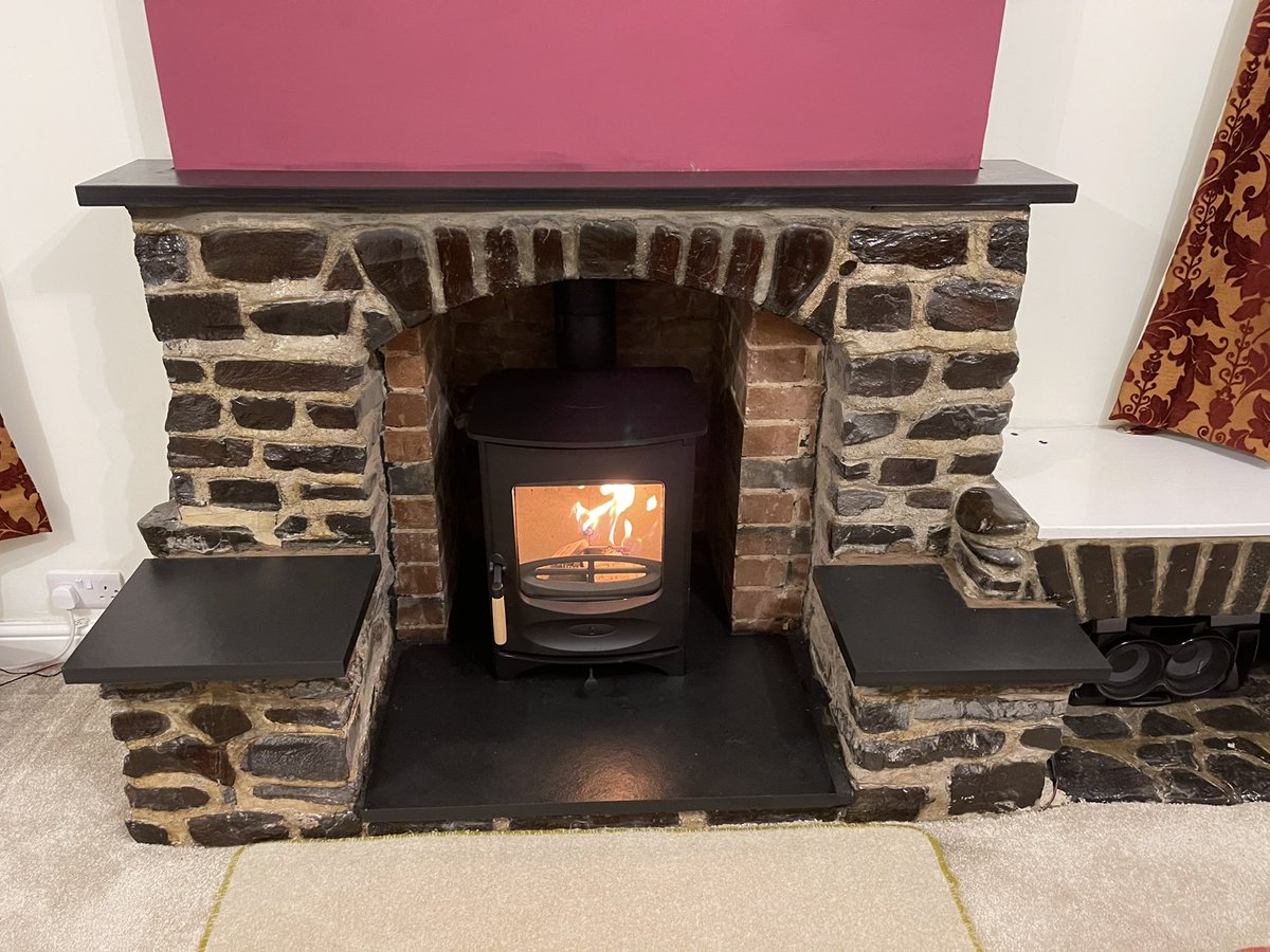 ben_exestoves's tweet photo. Some more installations @CharnwoodStoves @aradastoves @miflues @Heta https://t.co/QFGUOiiQl5