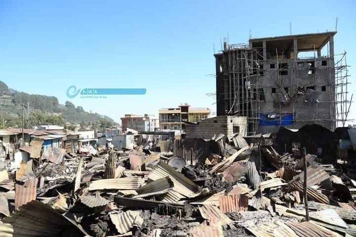 eslemanabbay's tweet photo. Destruction &amp; Looting in #DebreSina town by #TPLFRebels, however the IC &amp; Western media Kept deaf-eared, attempt to hide #AtrocitiesByTPL 
#NoMore
#TplfIsWarCriminal 
#AdwaAgain https://t.co/C72GfnUYME