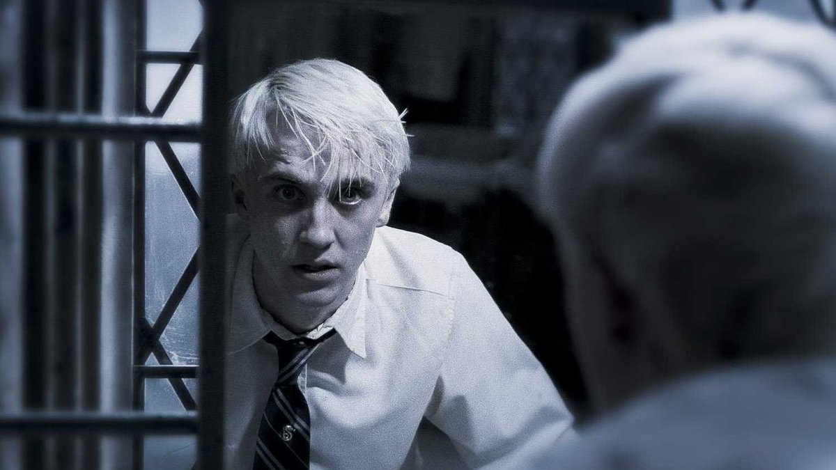 EiProfeta's tweet photo. Draco Malfoy aparece solo 31 minutos en toda la saga (19 horas y 40 minutos). No le hizo falta más minutos para marcarnos a todos. https://t.co/gFybU9CZf4
