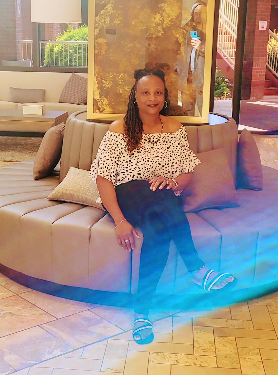 Comekia2015's tweet photo. Date Night...💙
#blacklove
#MrsBlake https://t.co/142kVHX7ya
