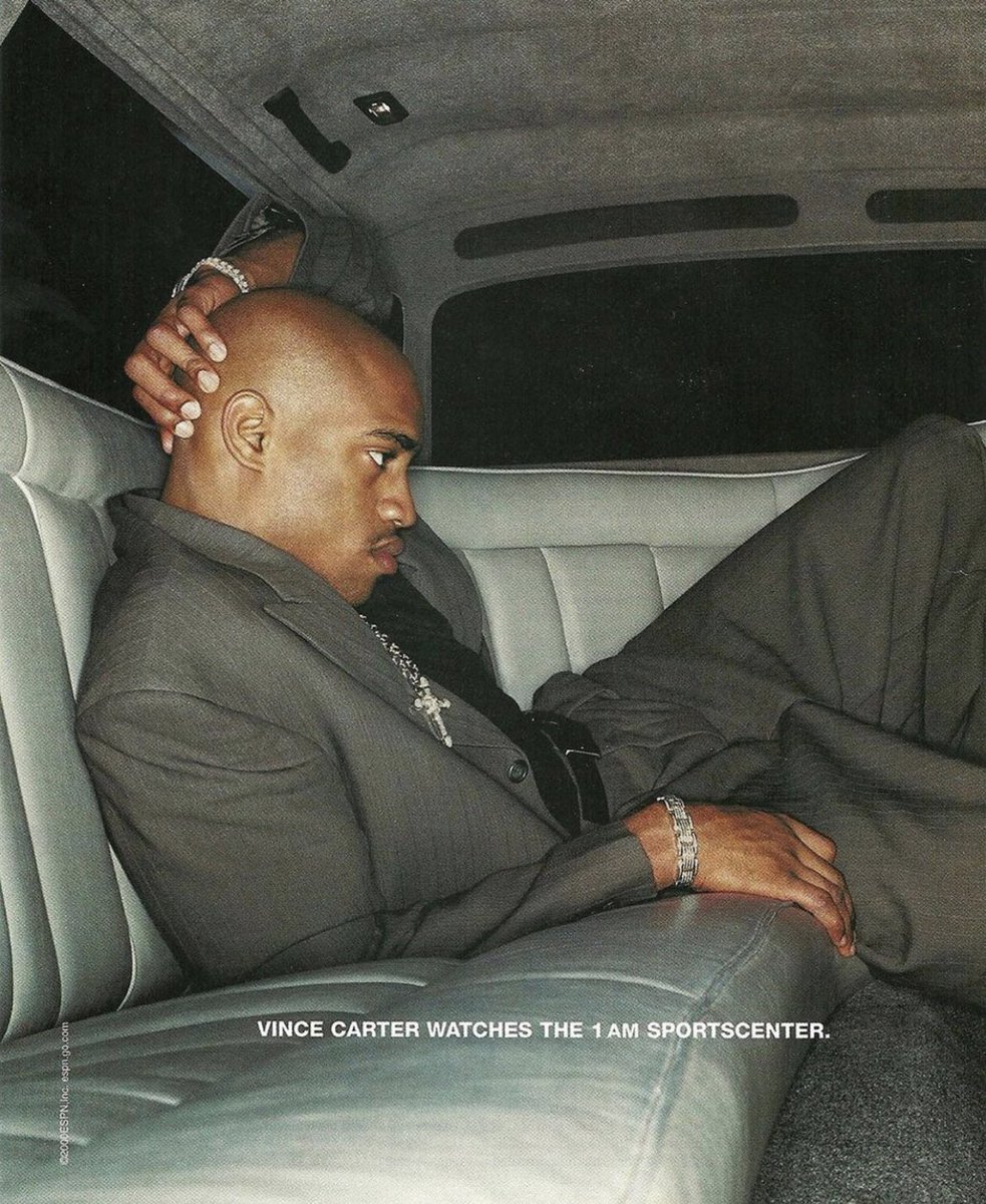 timelesssports_'s tweet photo. Vince Carter Watches The 1 AM Sportscenter. (1999) https://t.co/QWmO3Fg2vk