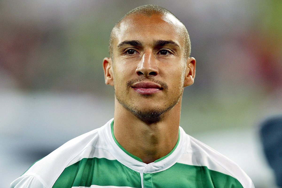 _AM1967_'s tweet photo. Celtic Love a Good Looking Swede🇸🇪 https://t.co/e9FVeps5Re