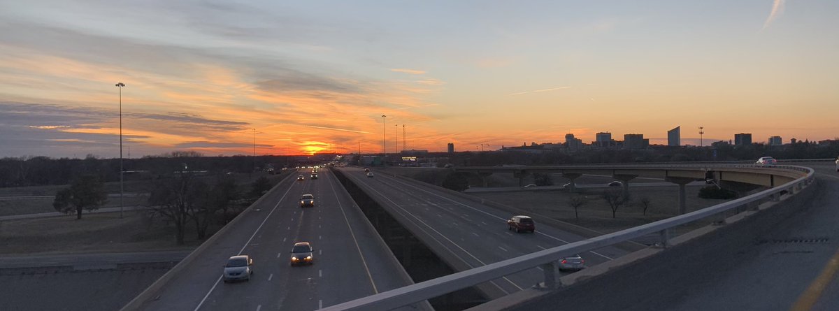 Getting ready to hit rush hour traffic? Drivers on Kellogg may notice that tonight there is *0* construction on Kellogg. That's right, Wichita. It's over. 

For now...