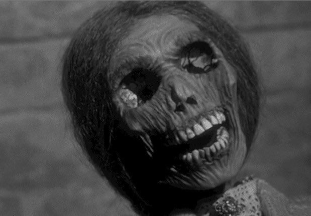 marsioti's tweet image. the yassification of norman bates’ mother