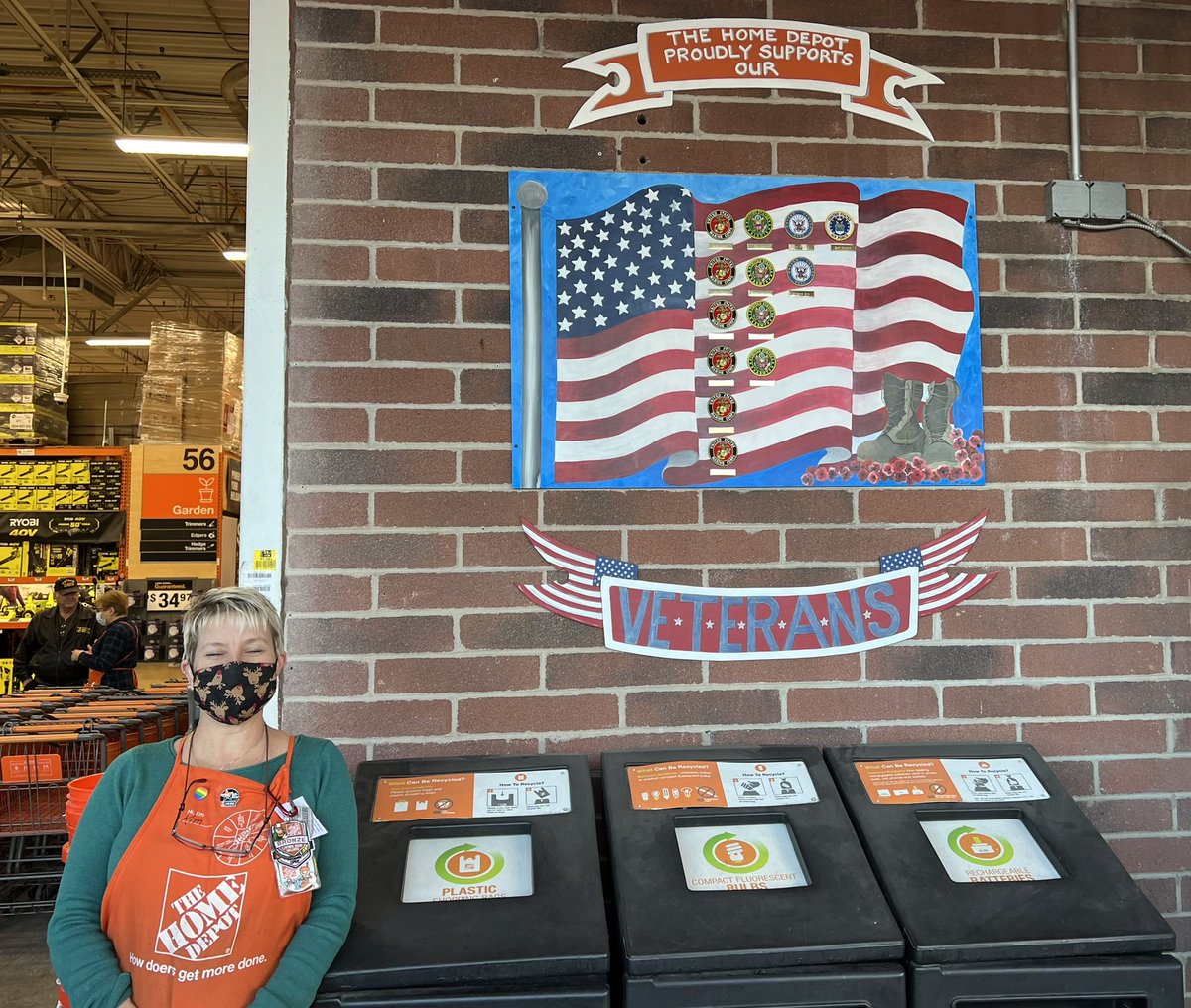 Kim did an amazing job celebrating our Veteran Associates at Store 3817 in Strongsville OH! Congrats!