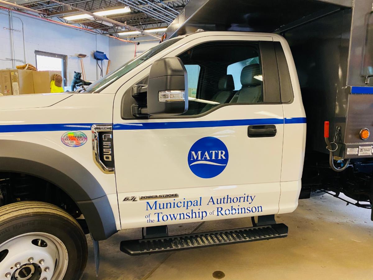 MrSign_PGH's tweet image. We finished a fleet of trucks this summer for the Municipal Authority for the Township of Robinson.

#TruckGraphics #MunicipalAuthority #RobinsonTownship #MrSign #Pittsburghhttps://mrsignpittsburgh.com/products.cfm?signtypeProd=95294544710&amp;amp;pgtype=Truck%20Graphics