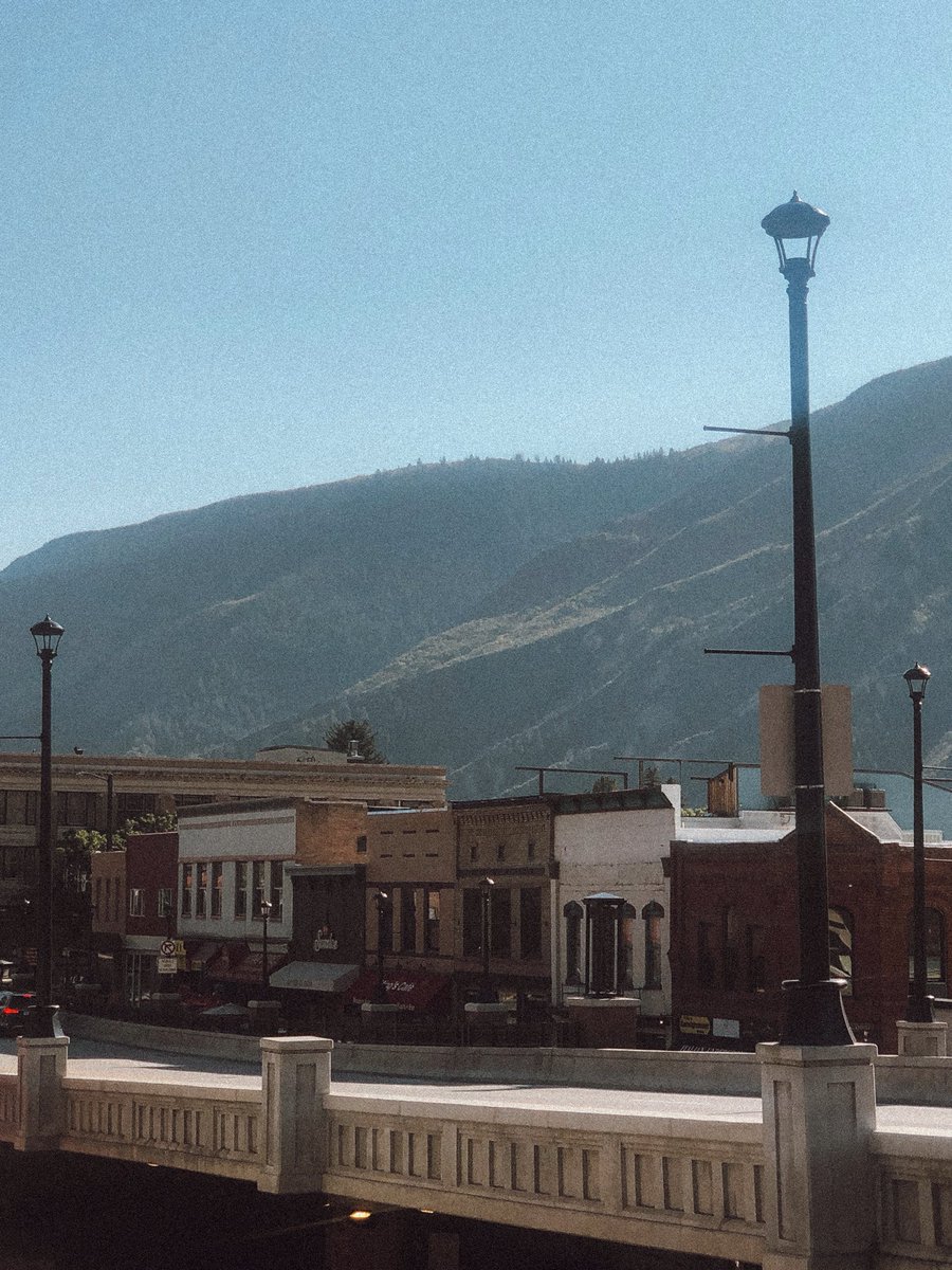 thriving_items's tweet photo. 📍Glenwood Springs, CO https://t.co/dBd2DYNemz