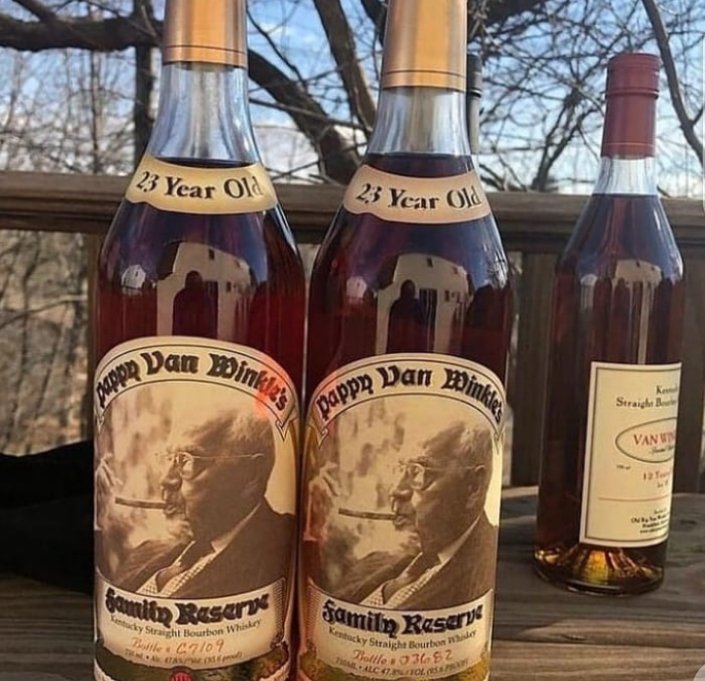 Today meditation available don't miss out giving out 2 bottles of pappy 23 years and 1 bottle of pappy 12 years for $2000 including shipping inbox if interested cheers 🥃🥃🥃 
#buffalotrace
#buffalodistillery
#blanton's
#eaglerare
#bourbonfind
#michter's
#kentuckybourbon