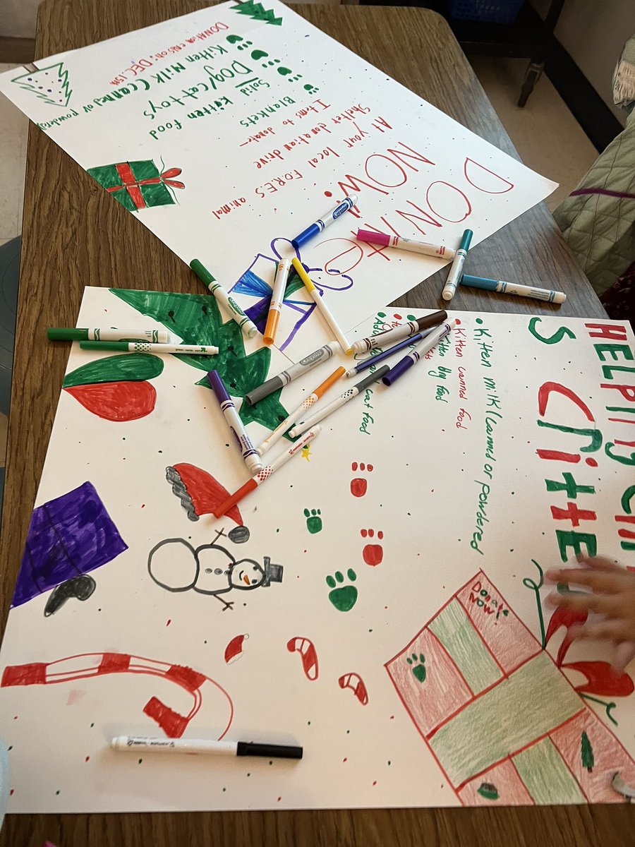 CDGerhard's tweet photo. Super proud of these StuCo kids! Working hard on posters to promote a supply drive benefiting Boerne Animal Care Services!! #HelpingChristmasCritters #ServiceProject #FORESStuCo https://t.co/fIuLHAvXcU