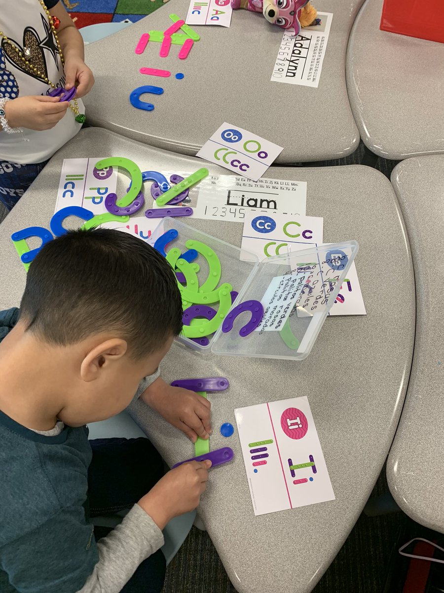 BacaWest's tweet photo. PK Bilingual classrooms at FES are building the foundation! #bisdBackToBetter @RitaC11900705 https://t.co/9804SCCmoD